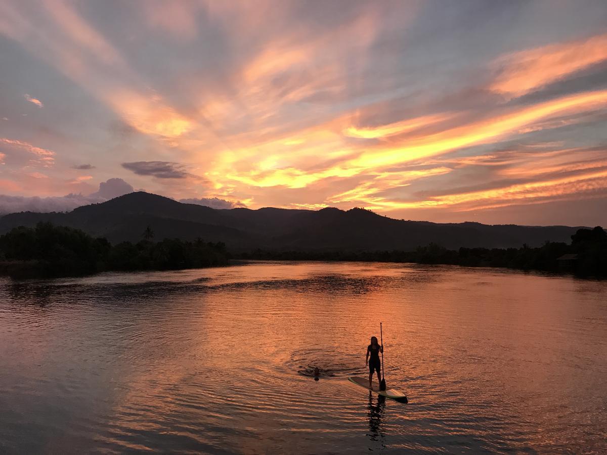 Mad Monkey Hostel Kampot (Adults Only) Екстериор снимка