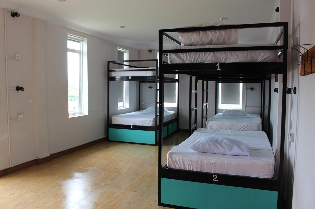 Mad Monkey Hostel Kampot (Adults Only) Екстериор снимка
