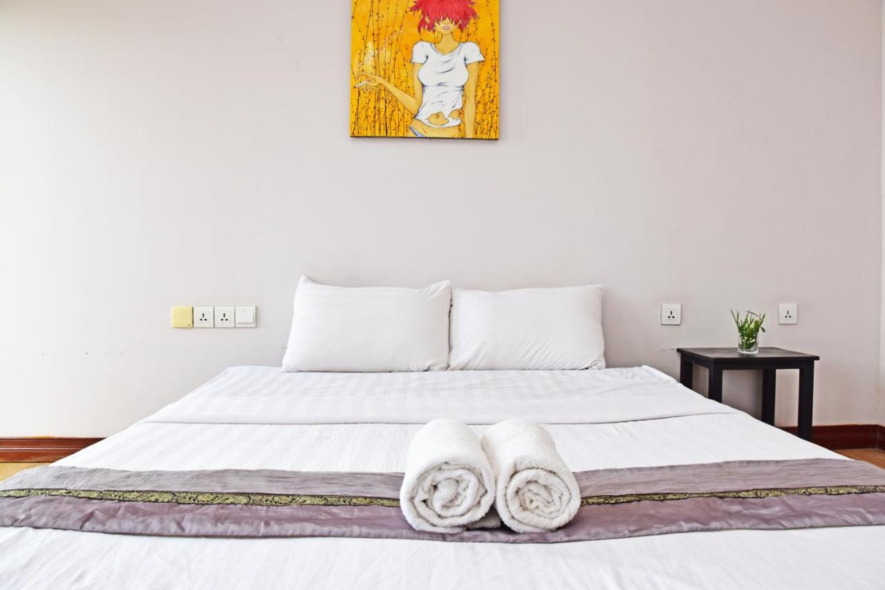 Mad Monkey Hostel Kampot (Adults Only) Екстериор снимка