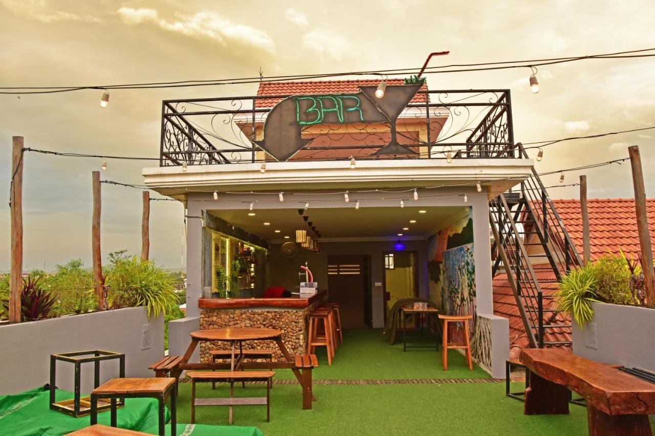 Mad Monkey Hostel Kampot (Adults Only) Екстериор снимка