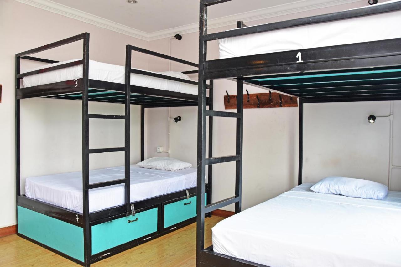 Mad Monkey Hostel Kampot (Adults Only) Екстериор снимка