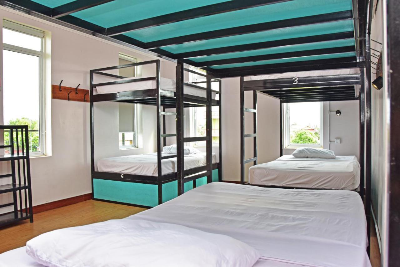 Mad Monkey Hostel Kampot (Adults Only) Екстериор снимка