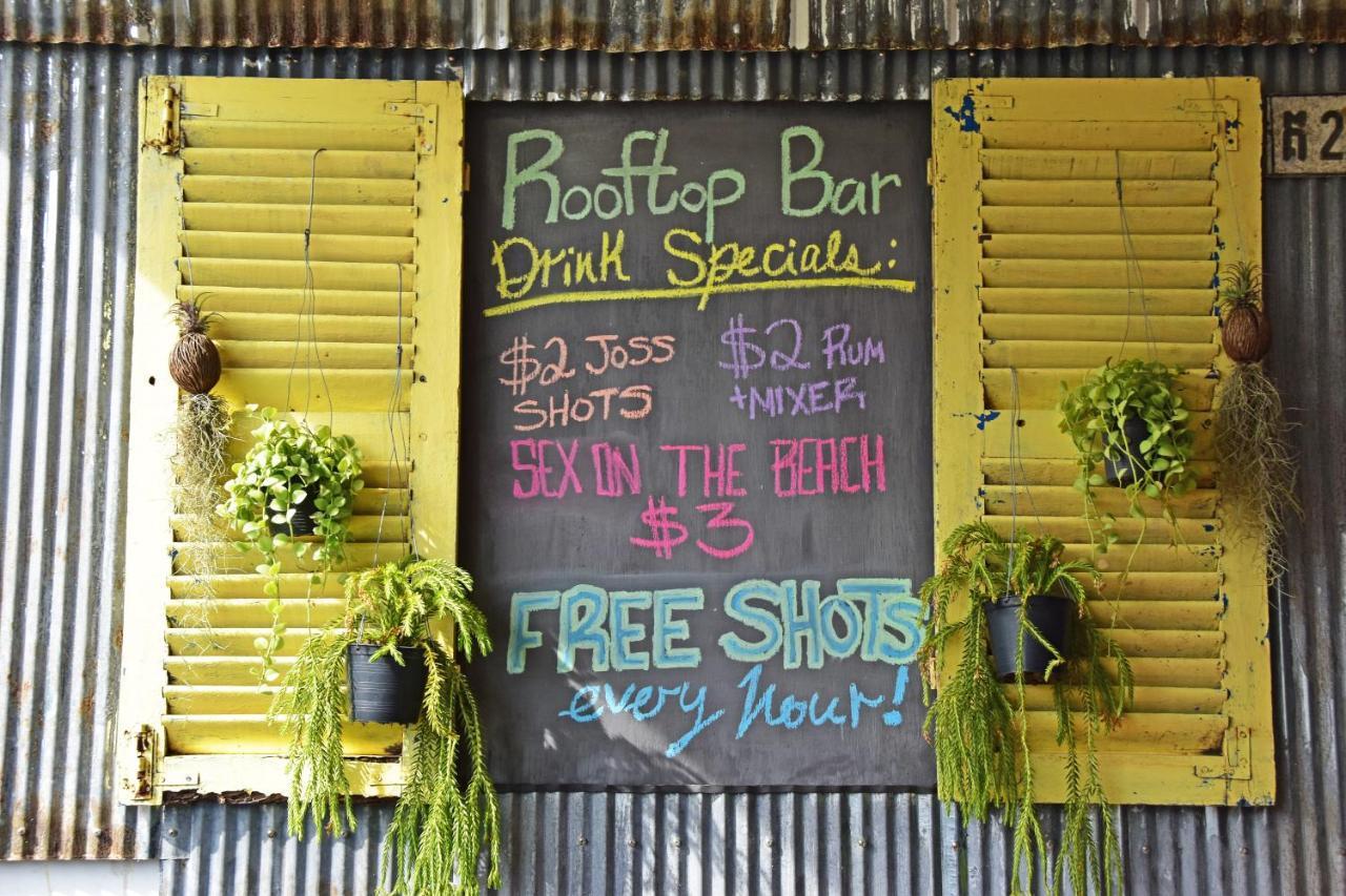 Mad Monkey Hostel Kampot (Adults Only) Екстериор снимка